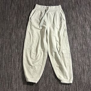 Lululemon Relaxed Fit French Terry Jogger